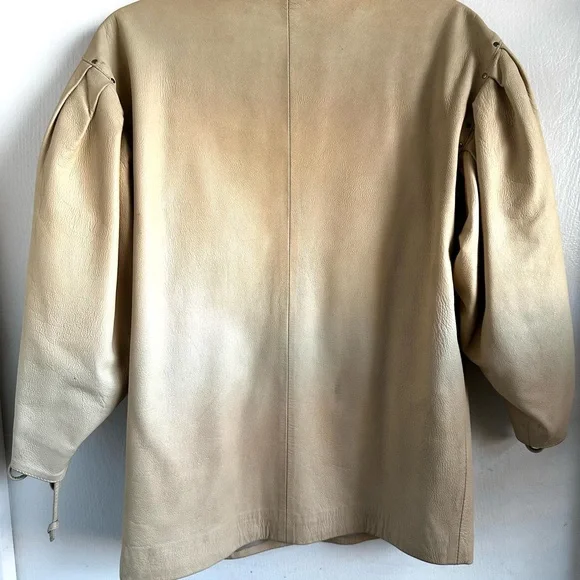 Vintage 80s 90s New Zealand Beige Snap Button-Front Boutique Leather Jacket